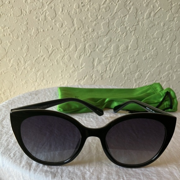Kate Spade: Black Samantha Cat Eye Sunglasses- Gray gradient- green sleeve - Picture 15 of 16